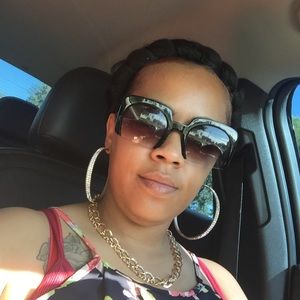 Meet your Posher, Terrilynn